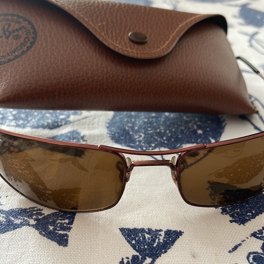 Authentic Rayban brown shades - Picture 3 of 4